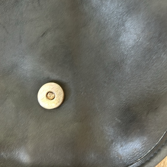 Vintage Coach Casey Black Leather Crossbody Bag - Picture 5 of 8